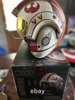 STAR WARS Black Series LUKE SKYWALKER X-WING Premium Electronic Helmet