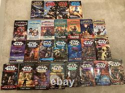 ÉNORME LOT DE STAR WARS Nouvel Ordre Jedi, Jeunes Chevaliers Jedi, X-Wing 47 Livres de Poche