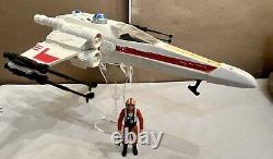 Kenner 38030 Star Wars 1978 X-wing Fighter Figurine d'action avec support X-wing