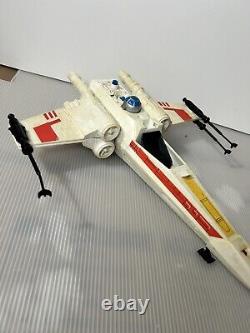 La cravate vintage Star Wars Darth Vader/White Tie & X-Wing Kenner