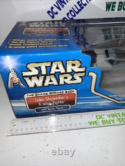 La saga Star Wars L'Empire contre-attaque TRU Luke Skywalker's X-Wing Fighter avec R2-D2