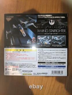 Megahouse Variable Action D-Spec Star Wars X-Wing Starfighter - translate to French is: 	 <br/>


<br/>Megahouse Variable Action D-Spec Star Wars X-Wing Starfighter