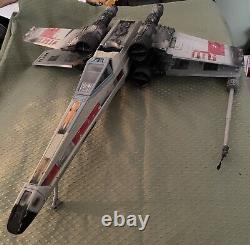 Star Wars Lot X-Wing Star Destroyer Dagobah Cantina Droid Factory		<br/>
 		
<br/>Translation in French: Lot Star Wars X-Wing Star Destroyer Dagobah Cantina Droid Factory