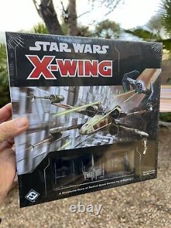 Star Wars X-wing 2ème édition Ensemble de base Extension. Batailles épiques. Faucon. Scellé.
